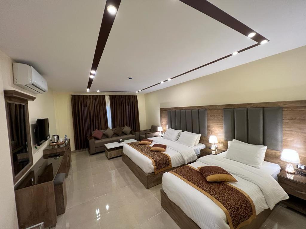Shaqilath Hotel Wadi Musa Buitenkant foto